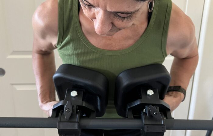 Neck posture exercise using the Neck Shaper device